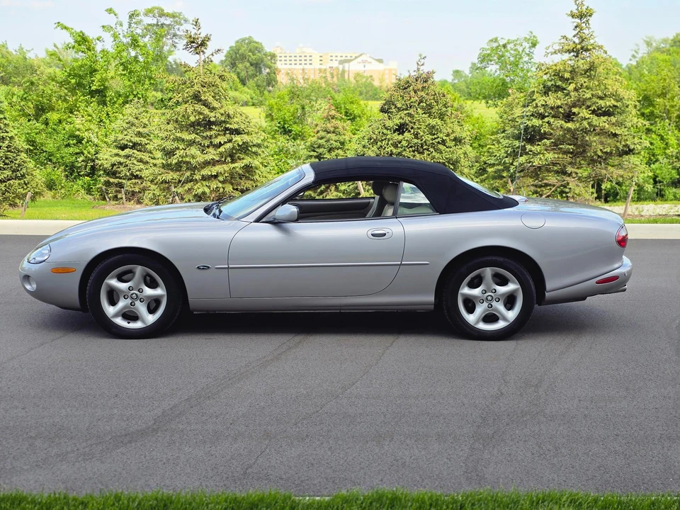 2001 Jaguar X100 XK8 - Image 25 of 31