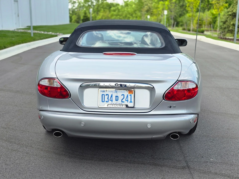 2001 Jaguar X100 XK8 - Image 24 of 31