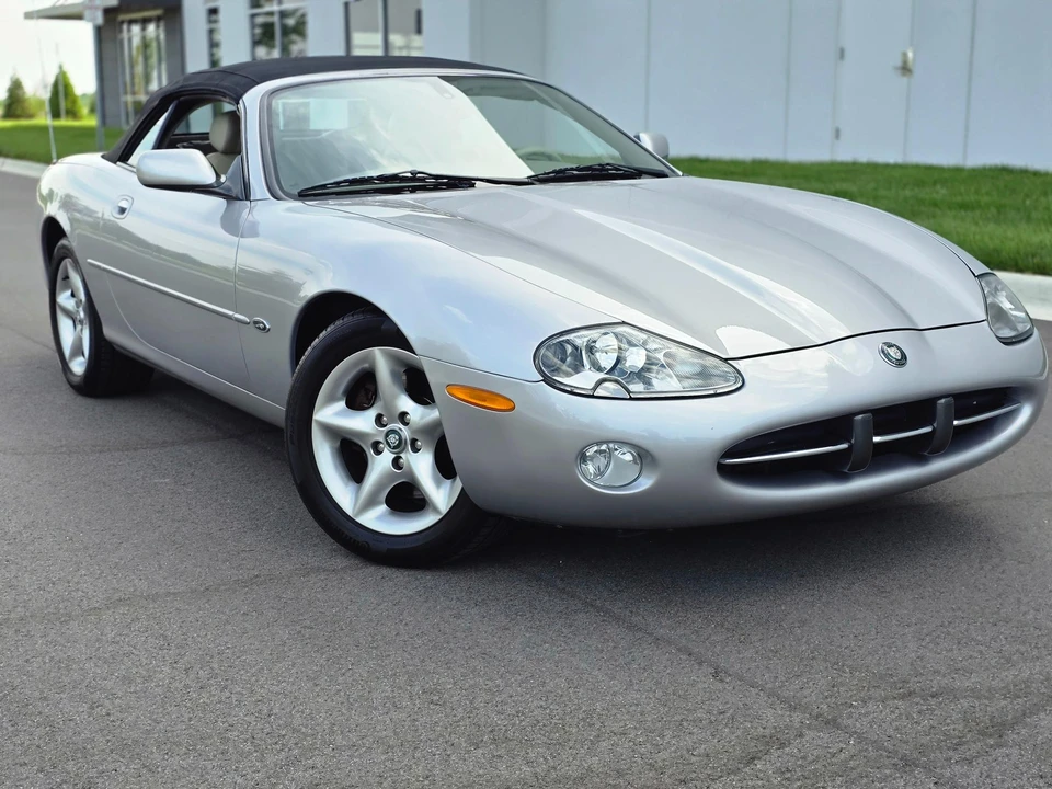 2001 Jaguar X100 XK8 - Image 21 of 31