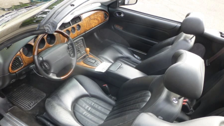 2001 Jaguar X100 XK8 - Image 5 of 6