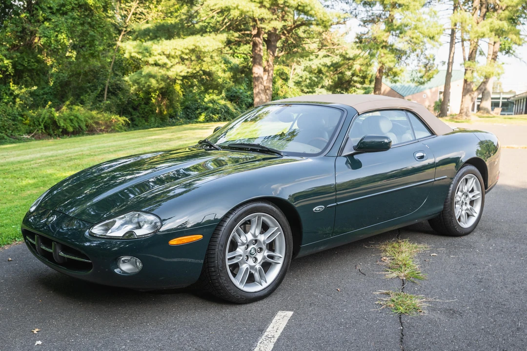 2001 Jaguar X100 XK8 - Image 18 of 31