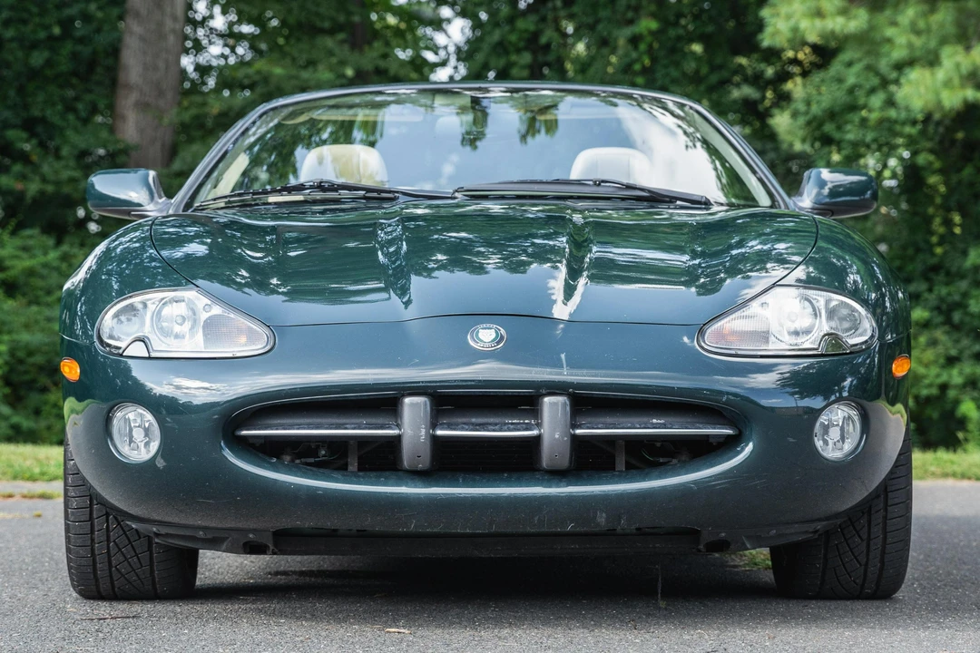 2001 Jaguar X100 XK8 - Image 2 of 31