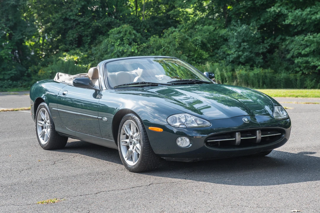 2001 Jaguar X100 XK8 - Image 16 of 31