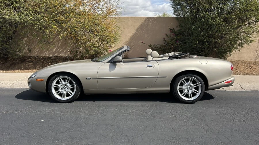 2001 Jaguar X100 XK8 - Image 2 of 13