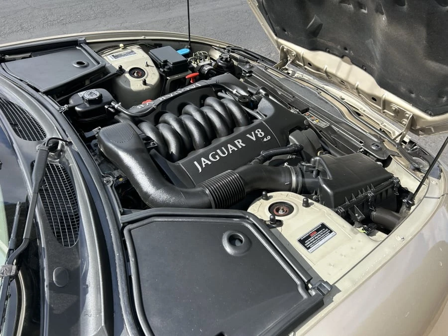 2001 Jaguar X100 XK8 - Image 12 of 13