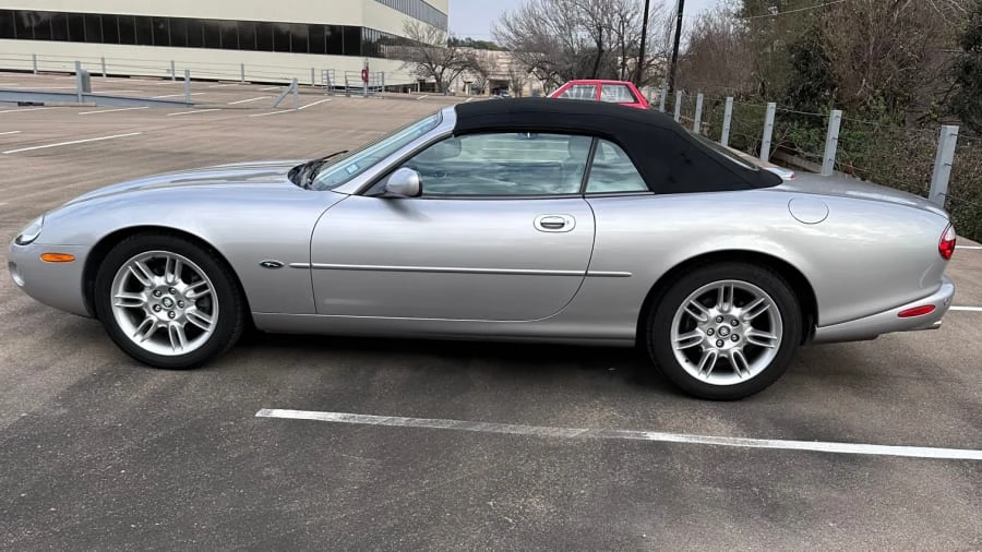 2001 Jaguar X100 XK8 - Image 27 of 31