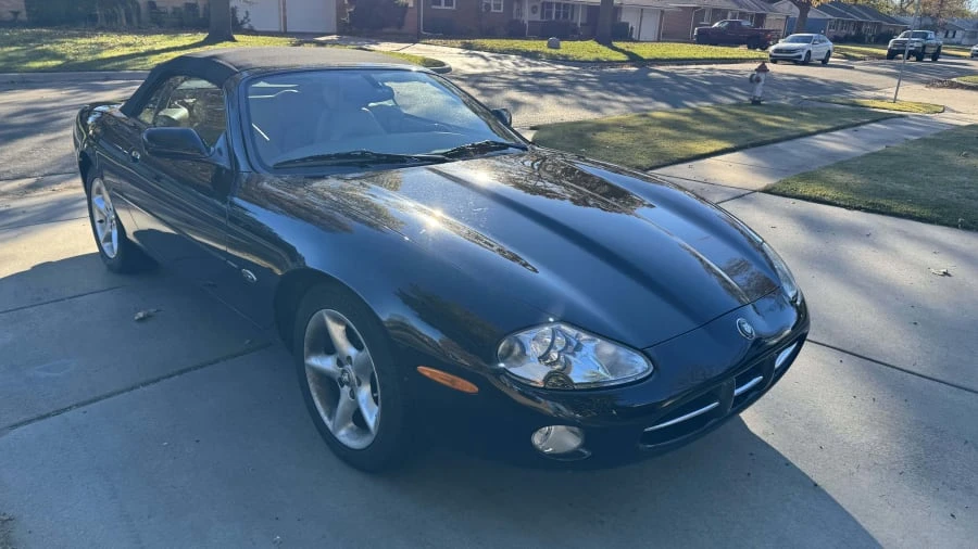 2001 Jaguar X100 XK8 - Image 6 of 14