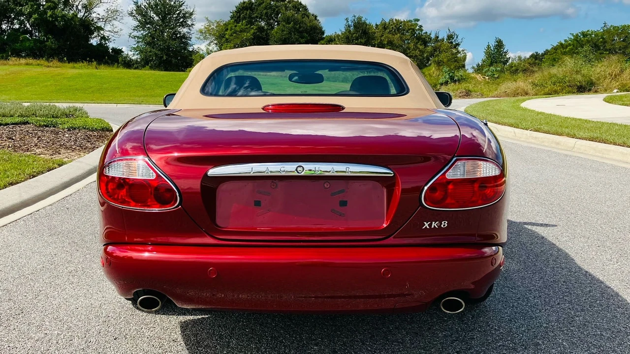 2001 Jaguar X100 XK8 - Image 6 of 9
