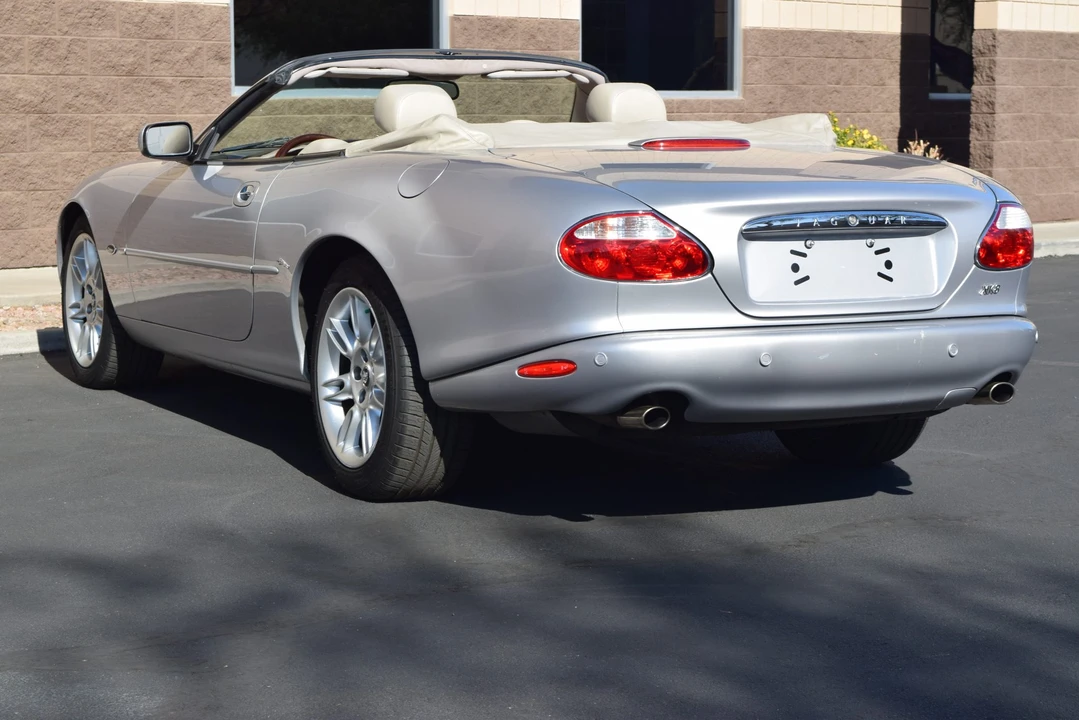 2001 Jaguar X100 XK8 - Image 10 of 31