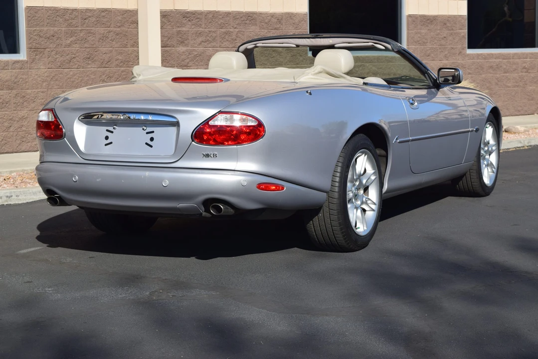 2001 Jaguar X100 XK8 - Image 11 of 31