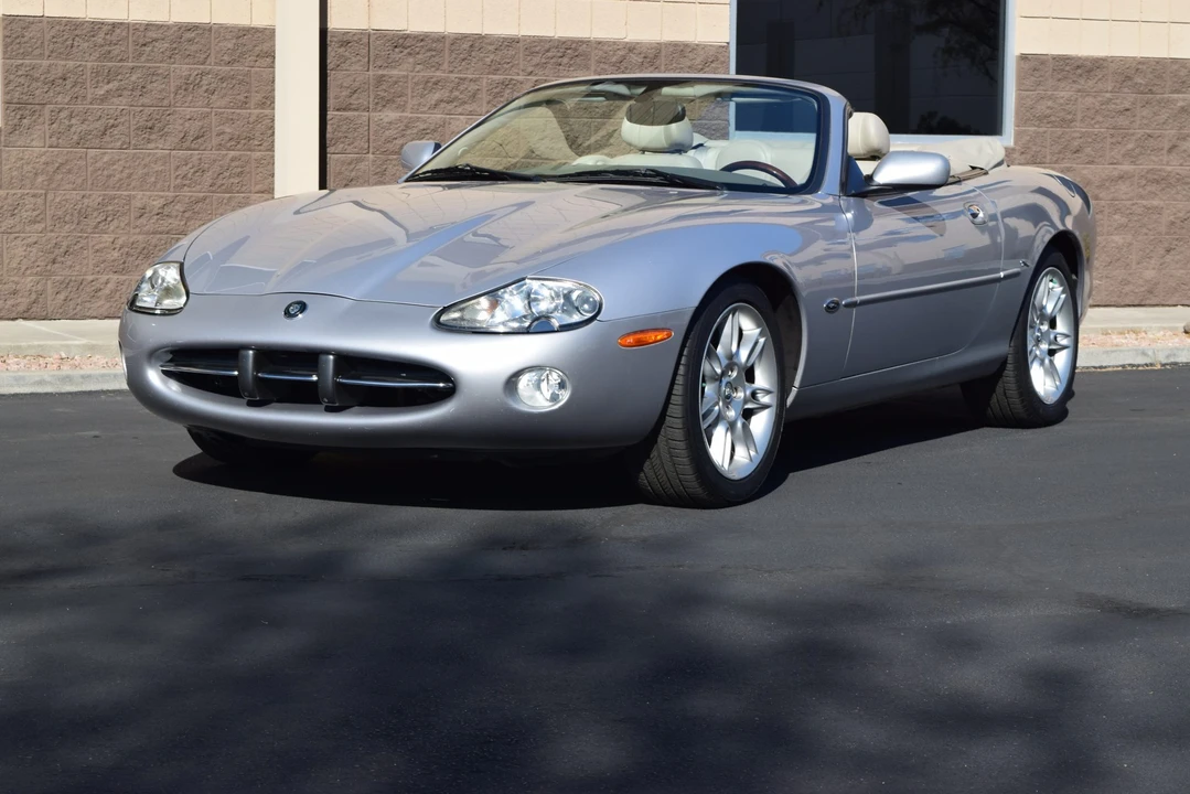 2001 Jaguar X100 XK8 - Image 7 of 31