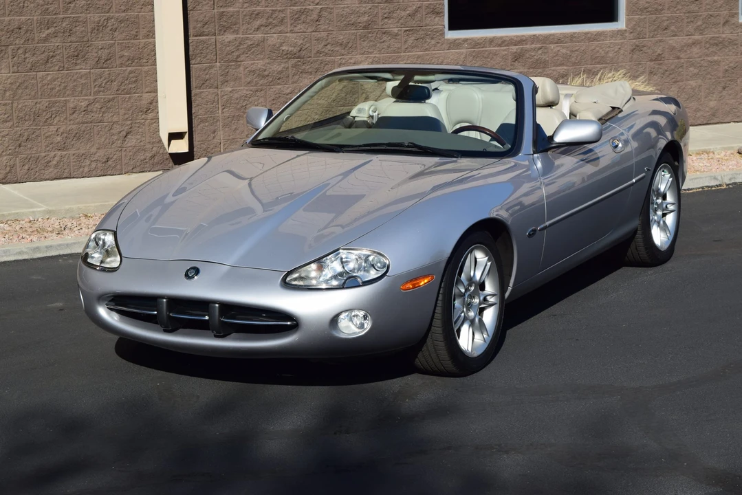 2001 Jaguar X100 XK8 - Image 6 of 31