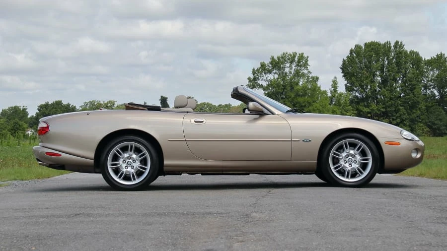 2001 Jaguar X100 XK8 - Image 8 of 20