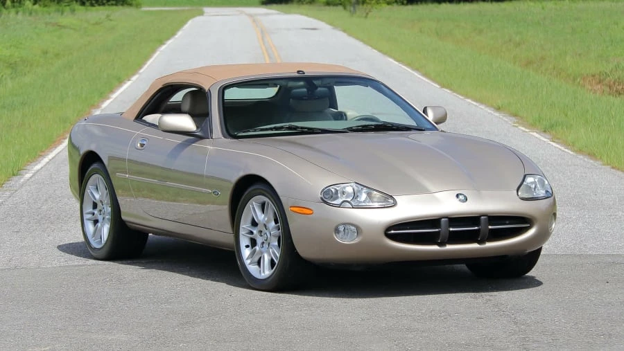 2001 Jaguar X100 XK8 - Image 12 of 20