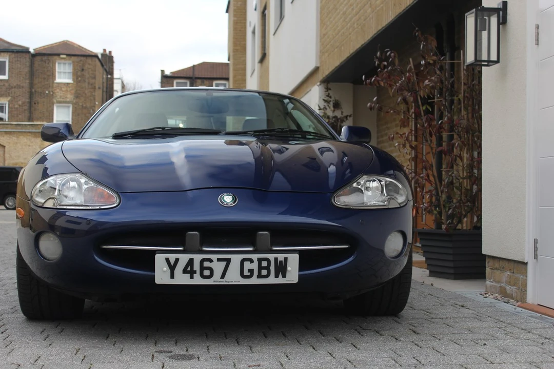 2001 Jaguar X100 XK8 - Image 18 of 30