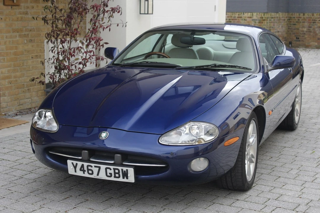 2001 Jaguar X100 XK8 - Image 13 of 30