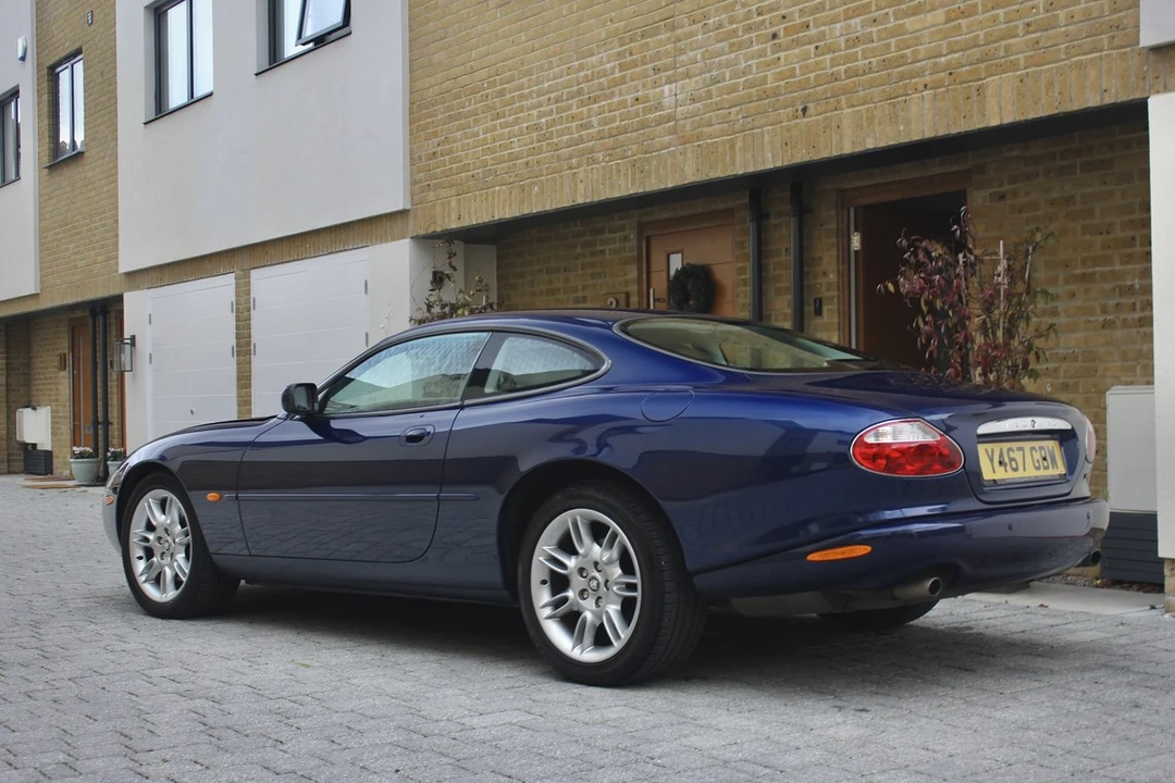 2001 Jaguar X100 XK8 - Image 16 of 30