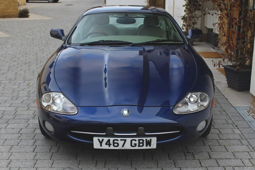 2001 Jaguar X100 XK8 - Image 4 of 30