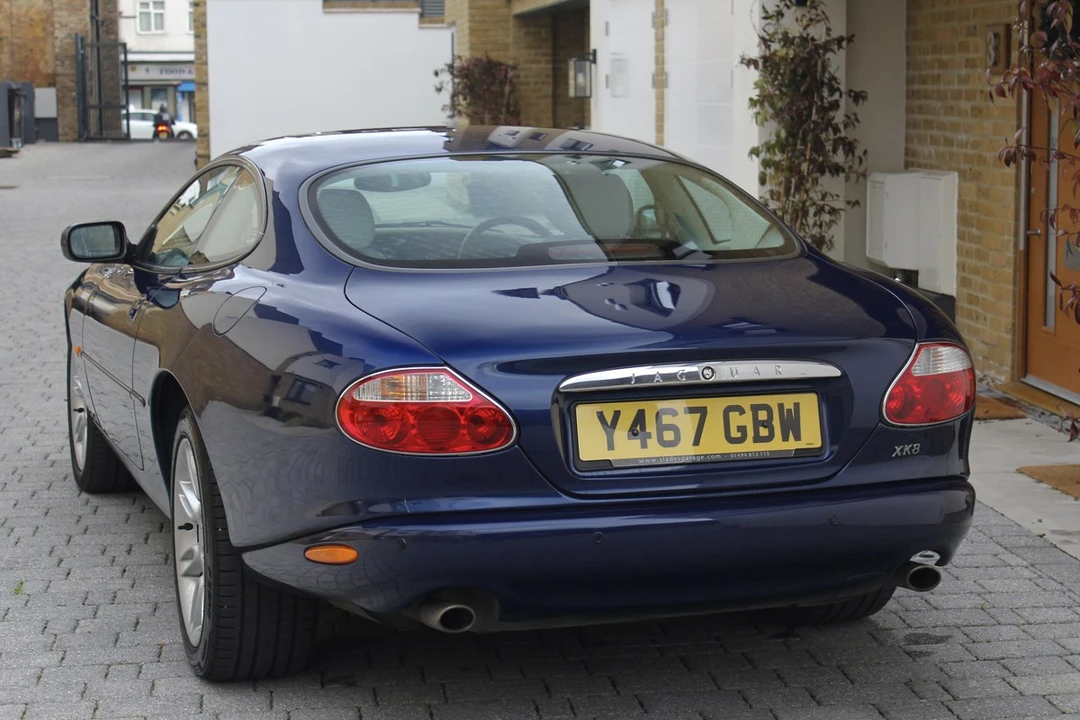 2001 Jaguar X100 XK8 - Image 11 of 30
