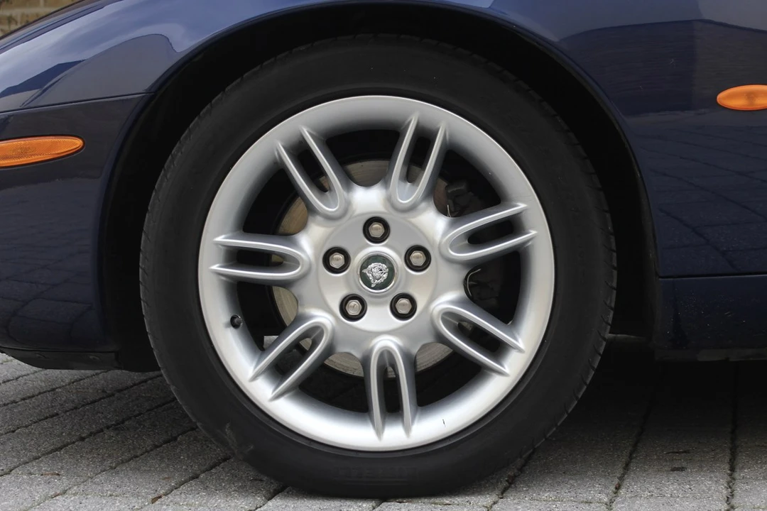 2001 Jaguar X100 XK8 - Image 25 of 30