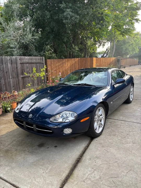 2001 Jaguar X100 XK8 - Image 3 of 8