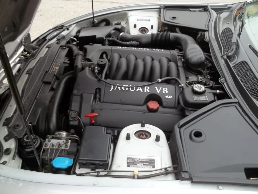 2001 Jaguar X100 XK8 - Image 10 of 10