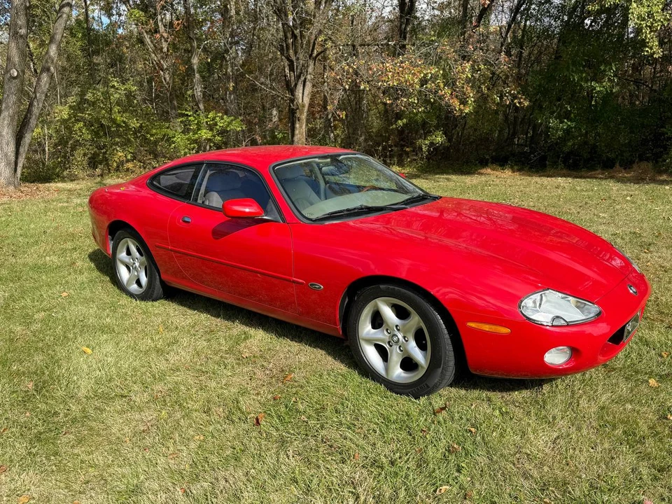 2001 Jaguar X100 XK8 - Image 8 of 31