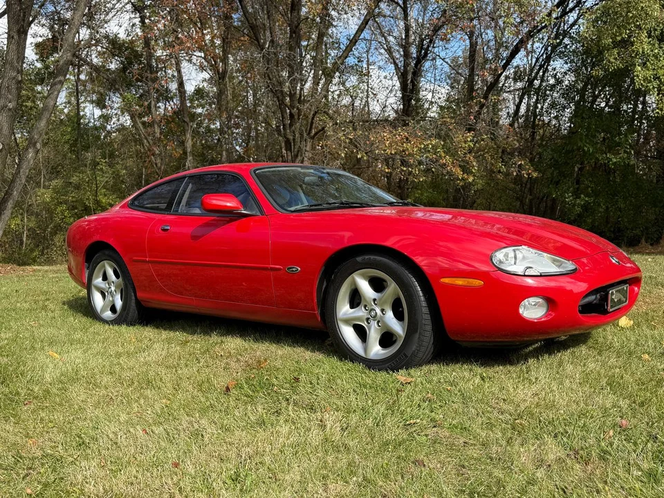 2001 Jaguar X100 XK8 - Image 7 of 31