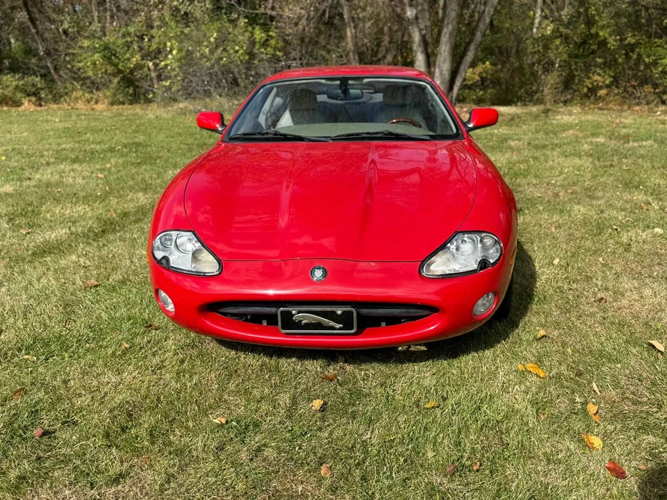 2001 Jaguar X100 XK8 - Image 10 of 31