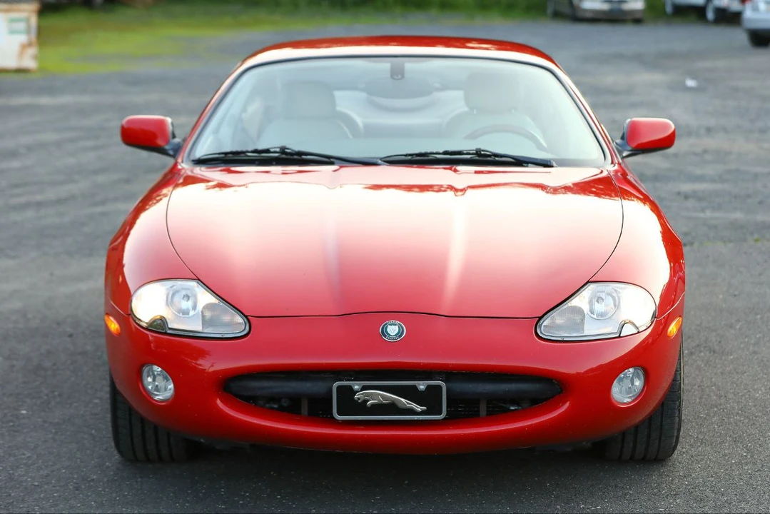 2001 Jaguar X100 XK8 - Image 11 of 31