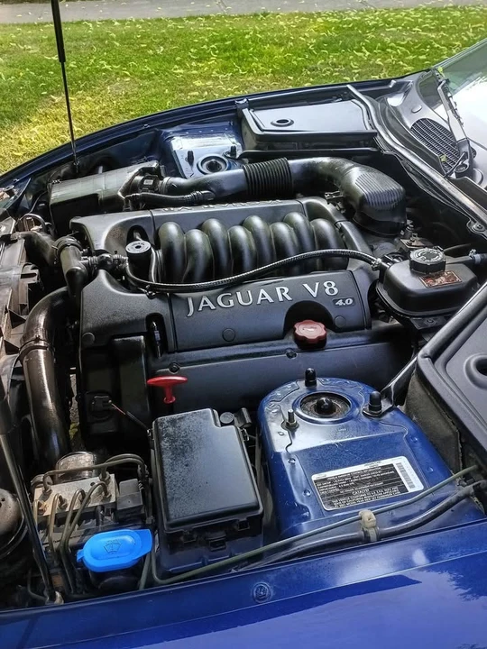 2001 Jaguar X100 XK8 - Image 6 of 9