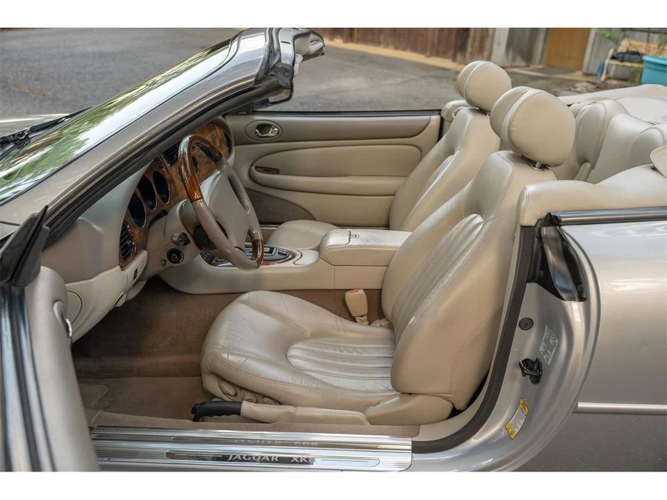 2001 Jaguar X100 XK8 - Image 2 of 31