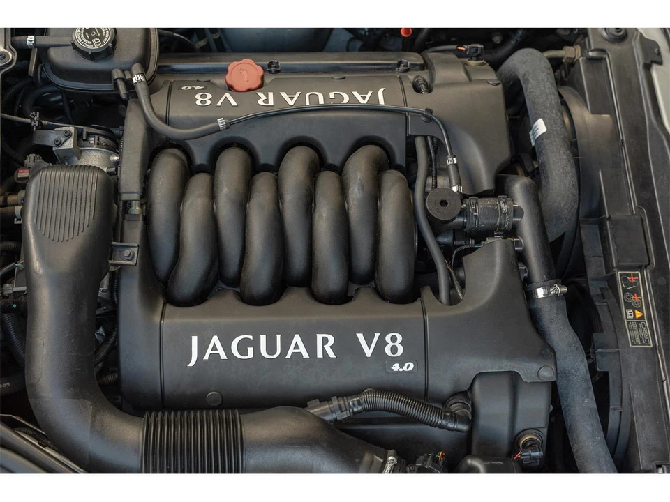 2001 Jaguar X100 XK8 - Image 20 of 31
