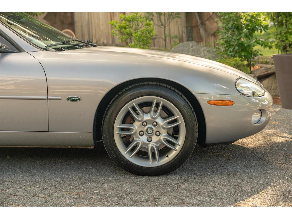 2001 Jaguar X100 XK8 - Image 30 of 31