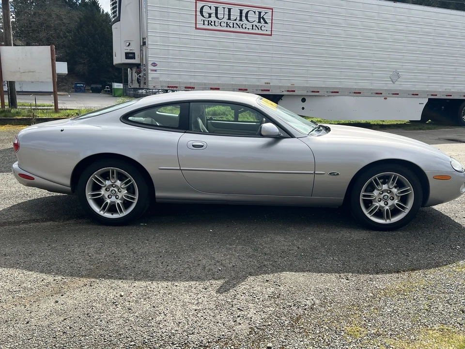 2001 Jaguar X100 XK8 - Image 12 of 31