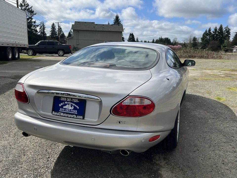2001 Jaguar X100 XK8 - Image 8 of 31