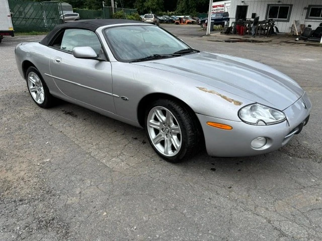 2001 Jaguar X100 XK8 - Image 3 of 9
