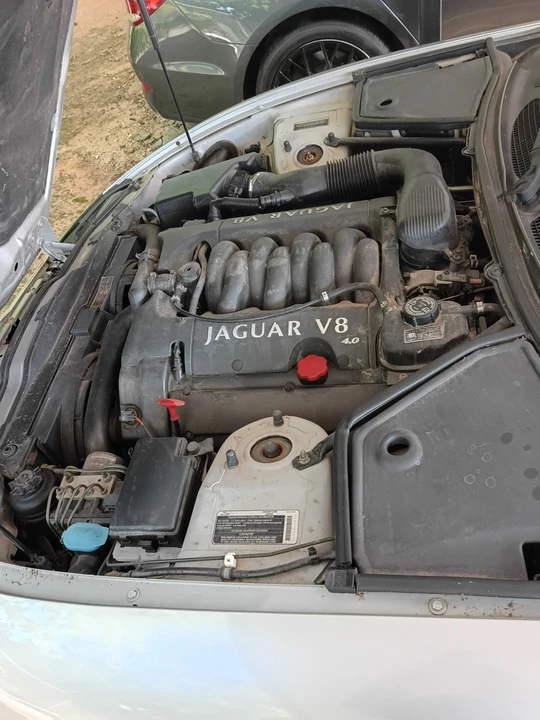 2001 Jaguar X100 XK8 - Image 14 of 18