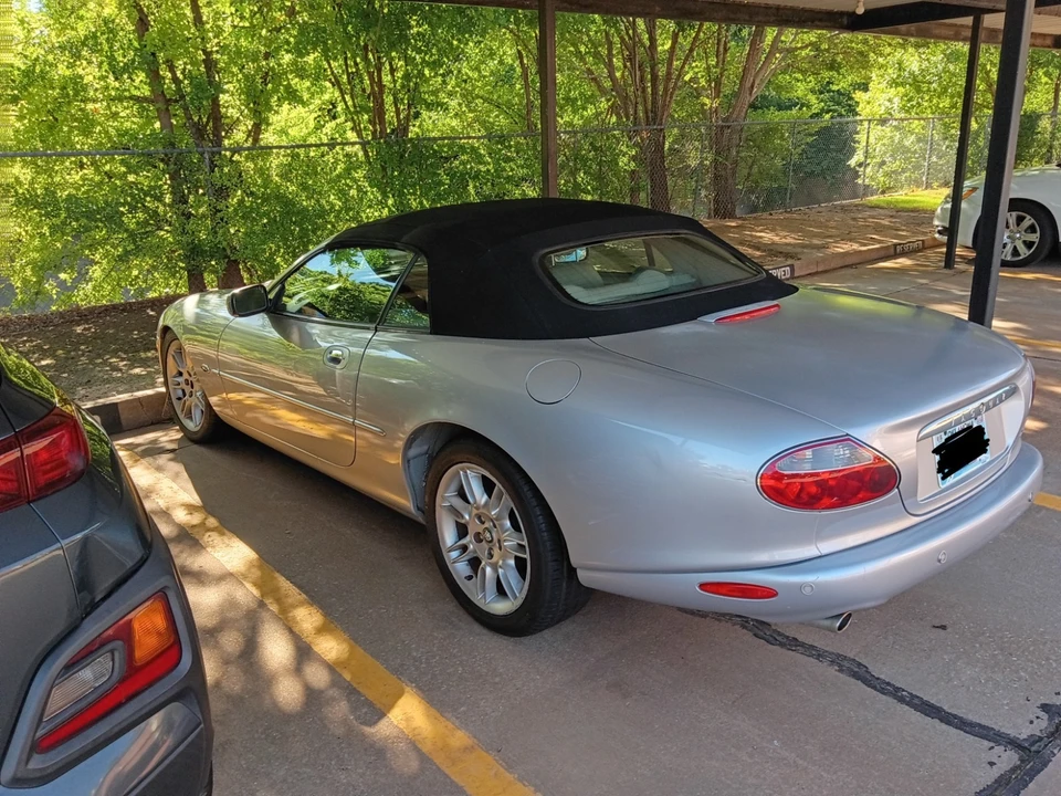 2001 Jaguar X100 XK8 - Image 9 of 18