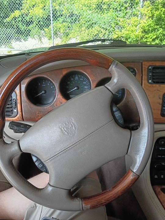 2001 Jaguar X100 XK8 - Image 11 of 18