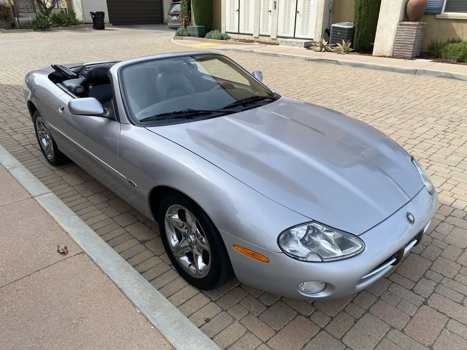 2001 Jaguar X100 XK8 - Image 10 of 21