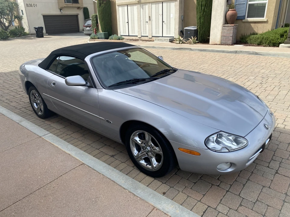 2001 Jaguar X100 XK8 - Image 8 of 21