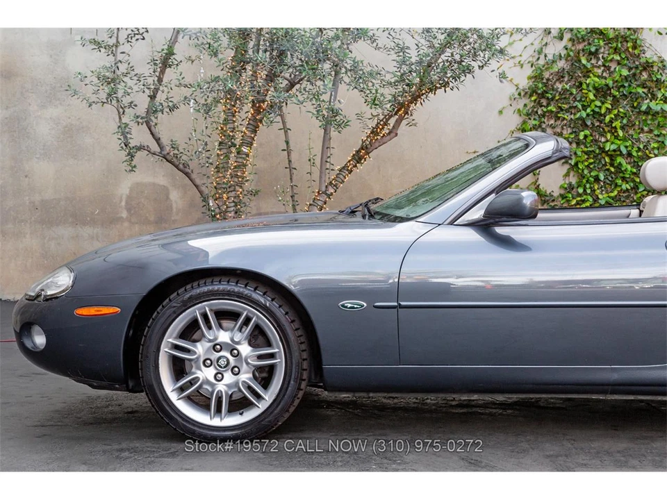 2001 Jaguar X100 XK8 - Image 17 of 31