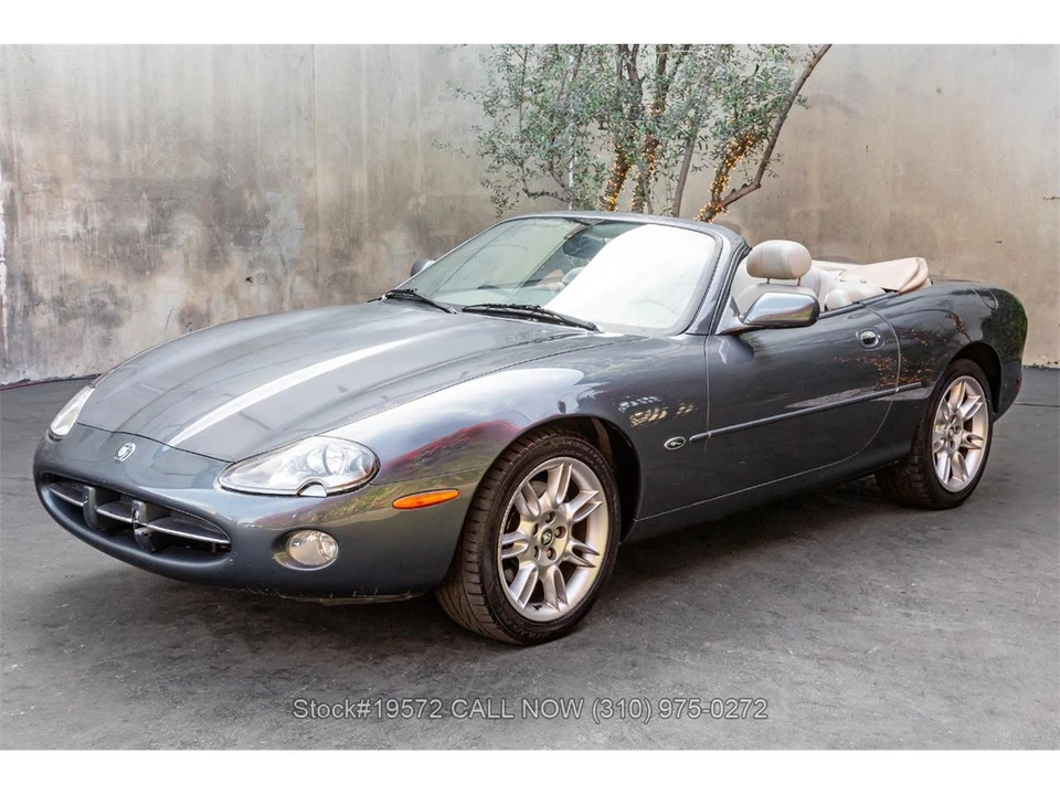 2001 Jaguar X100 XK8 - Image 7 of 31