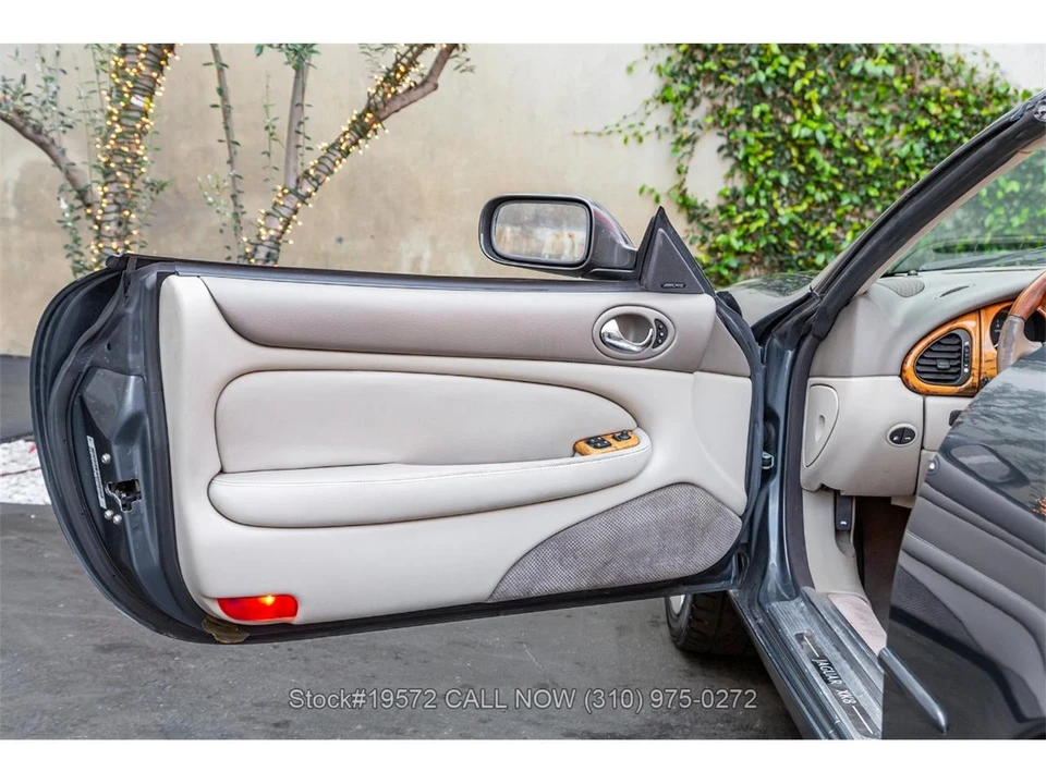 2001 Jaguar X100 XK8 - Image 19 of 31