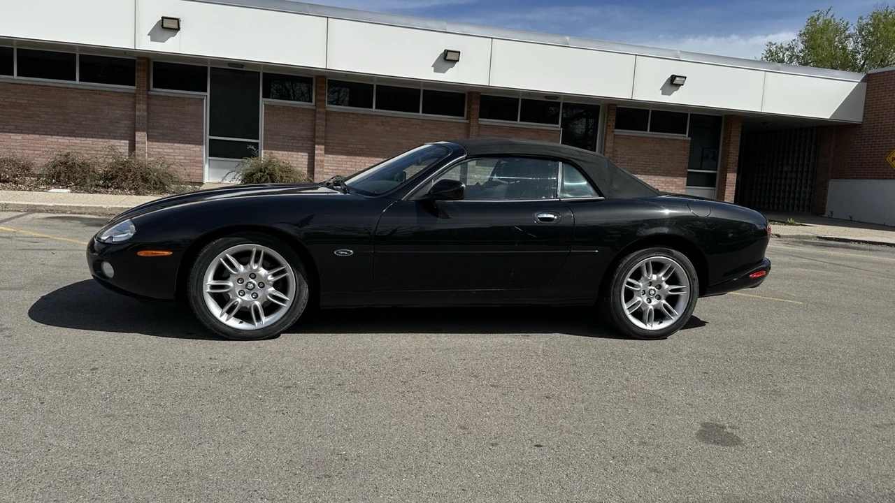 2001 Jaguar X100 XK8 - Image 14 of 20