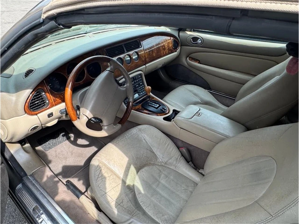 2001 Jaguar X100 XK8 - Image 7 of 7