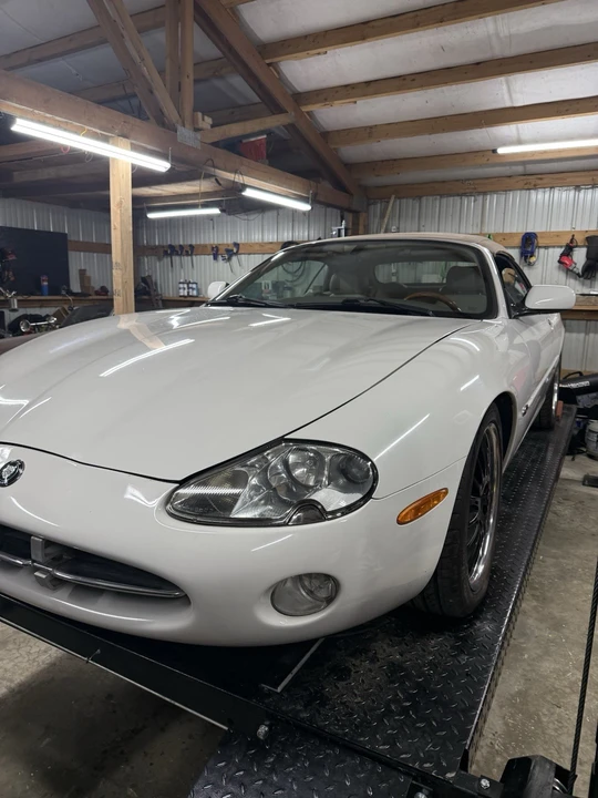 2001 Jaguar X100 XK8 - Image 7 of 15