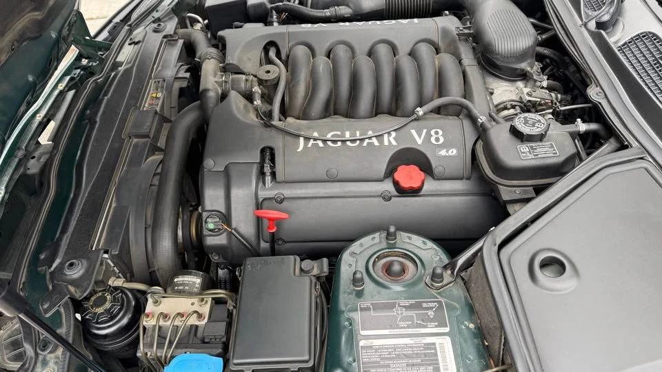 2001 Jaguar X100 XK8 - Image 14 of 20