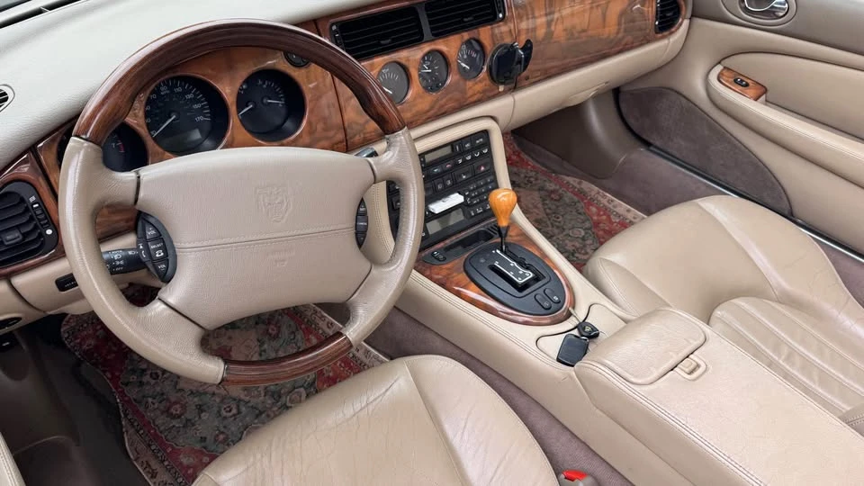 2001 Jaguar X100 XK8 - Image 10 of 20
